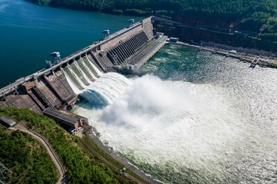 Vodní elektrárny v ČR: Jak fungují a proč jsou nepostradatelné pro naši energetiku