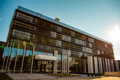 SPP jako první nabízí akční nabídku cen energií až do konce roku 2027. Zákazníci významně ušetří